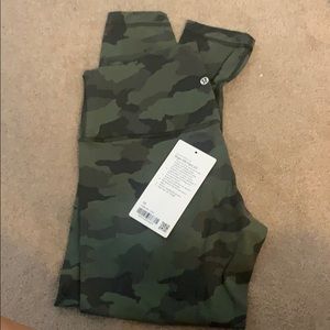 Green camp lululemon align leggings 25’